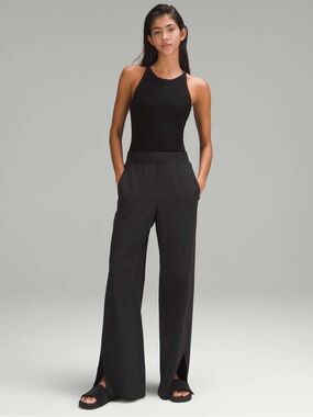 lululemon stretch woven high-rise wide-leg pant in black size S